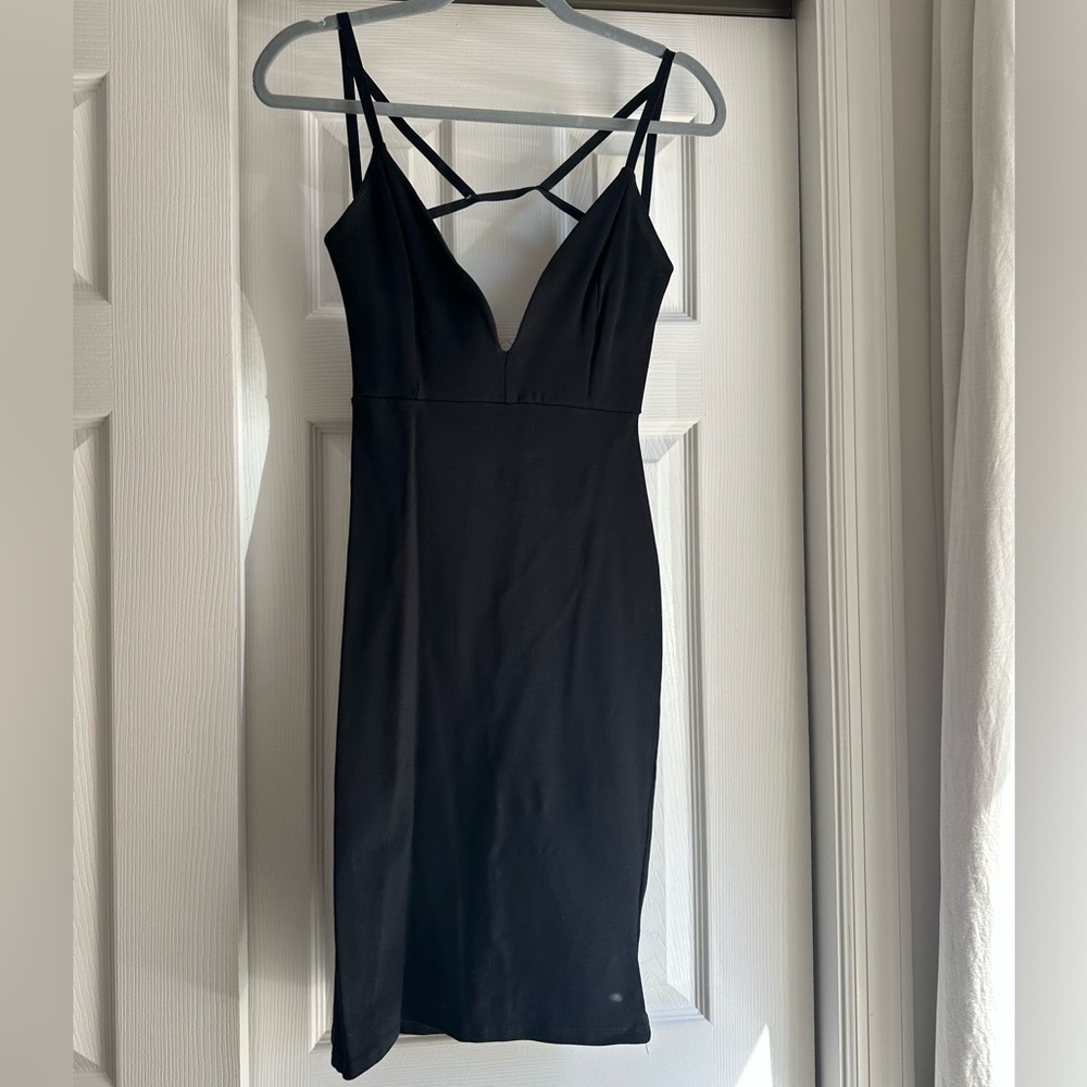 Solemio Strappy-back Plunge-neck LBD Party Dress, size S